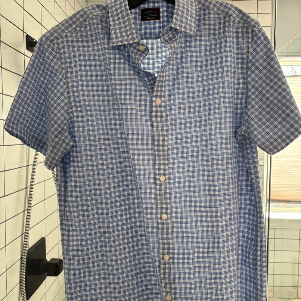 Untuckit blueCheckered Men's short sleeve Shirt size large never worn